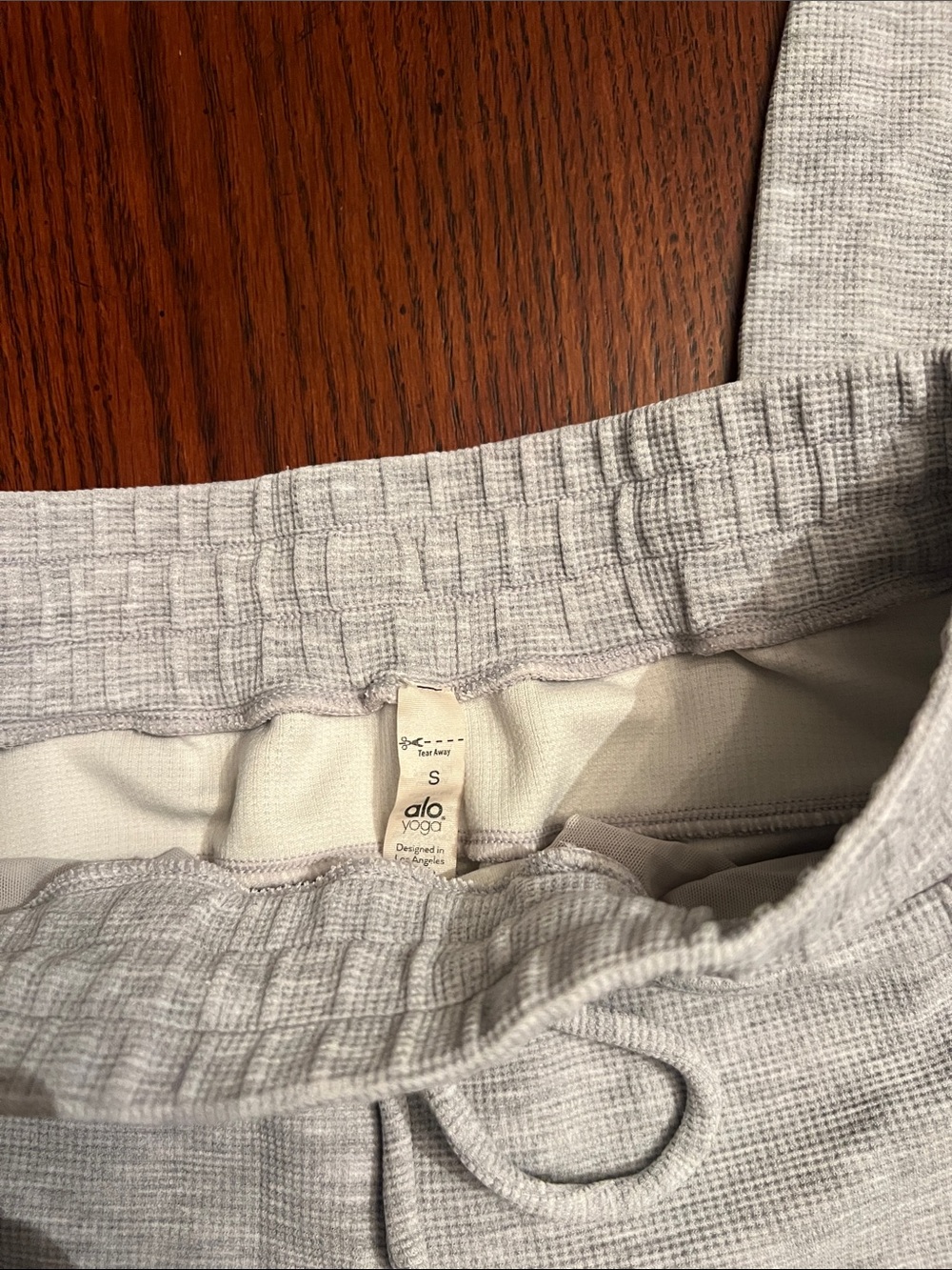 Alo Women’s Light Gray Joggers - Picture 2 of 4